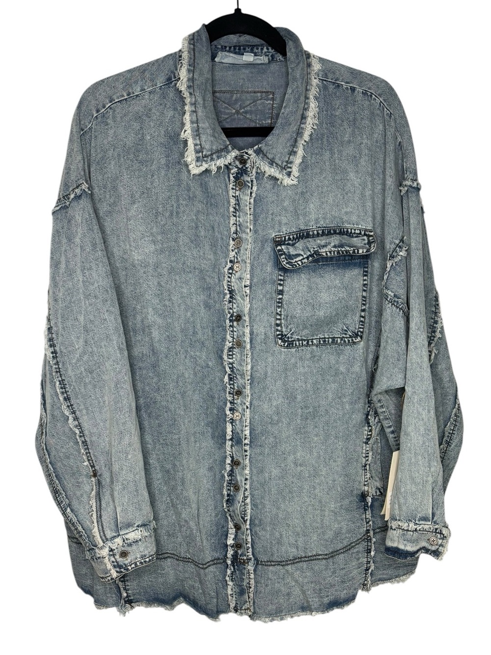 New Blue Velvet Oversized Light Wash Distressed Denim Button Up Size XL Boho